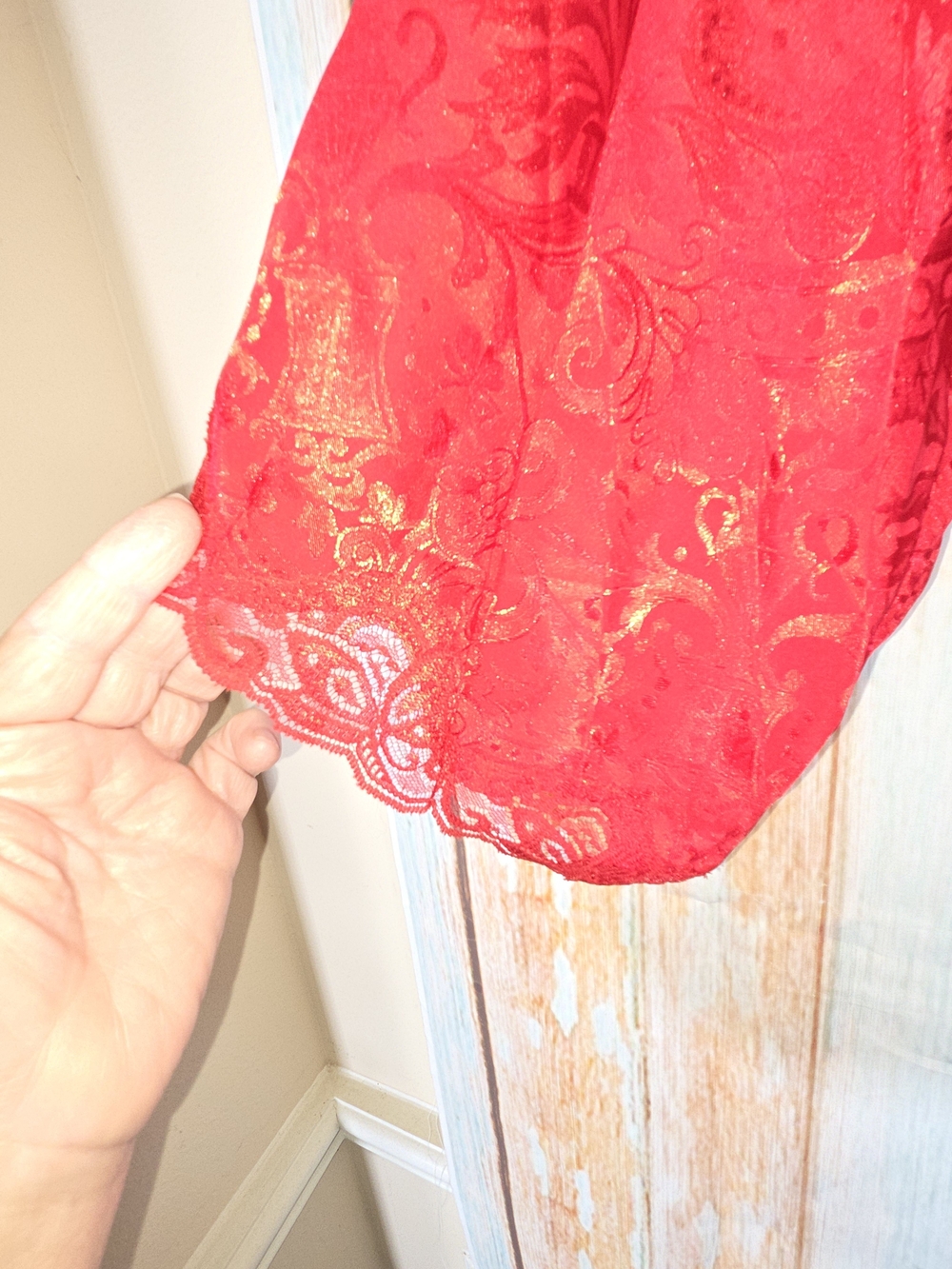 Vintage Victoria Secret Red Satin Lace Beaded Robe One Size Gold Label - Picture 5 of 5